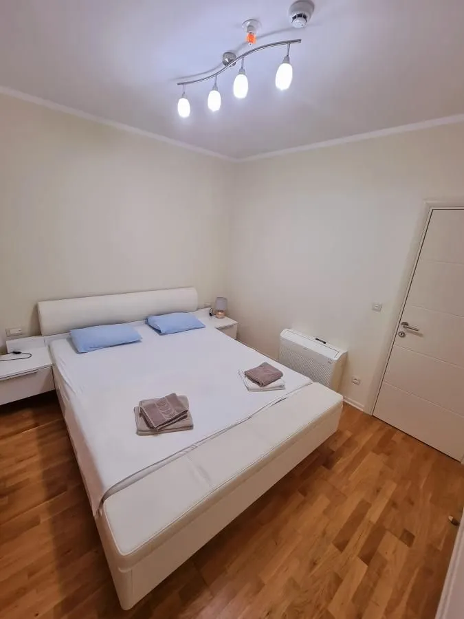 Rent, three bedroom apartment, 134m², Bečići, Budva