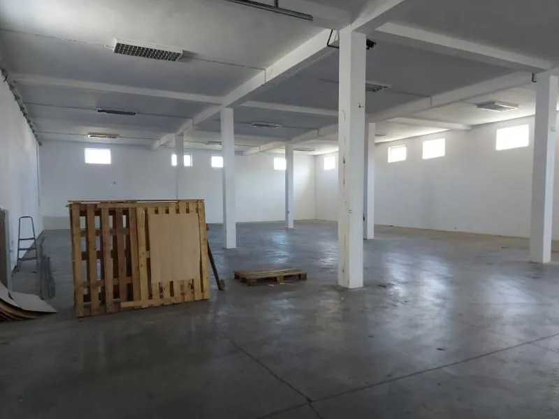 Rent, office space, 1500m², Batajnica, Beograd