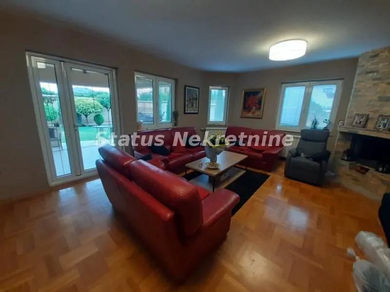 Sale, house, 582m², Tatarsko brdo, Petrovaradin