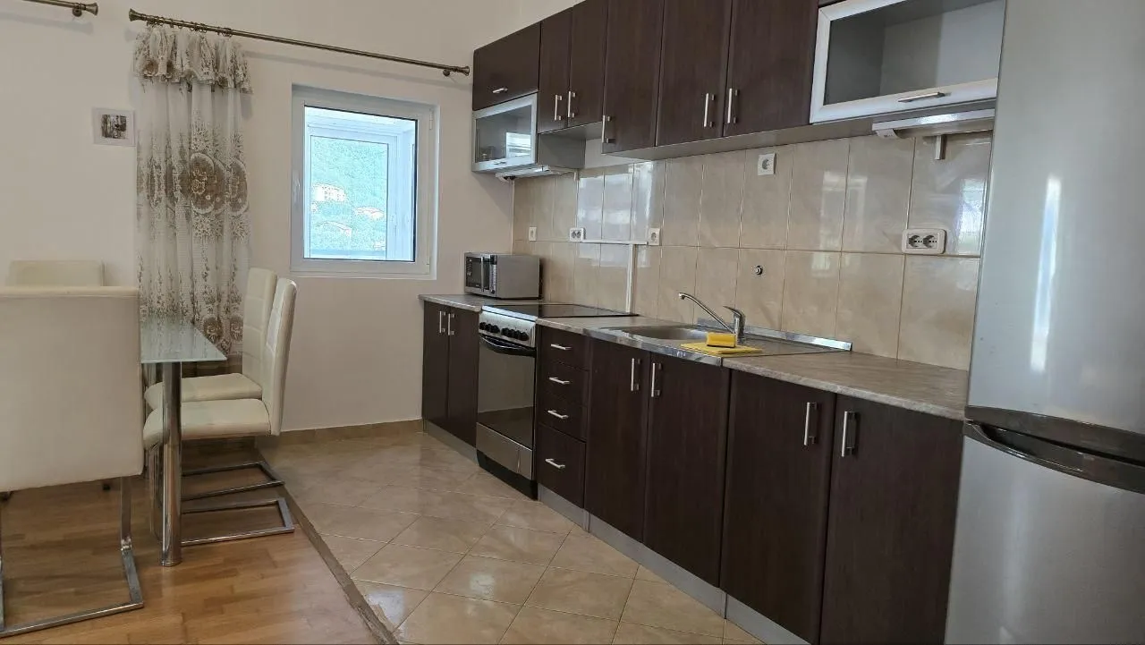 Sale, two bedroom apartment, 74m², Petrovac, Budva