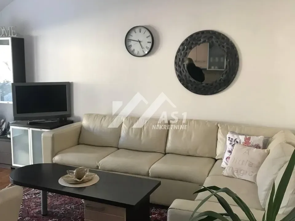 Izdavanje, trosoban stan, 70m², Telep, Novi Sad Sve Podlokacije