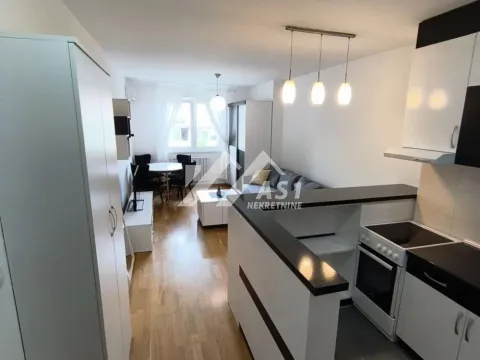 Izdavanje, jednosoban stan, 30m², Novi Sad Sve Podlokacije, Novi Sad - image 5