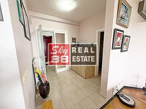Sale, house, 415m², Višnjička Banja, Palilula Sve Podlokacije - image 8