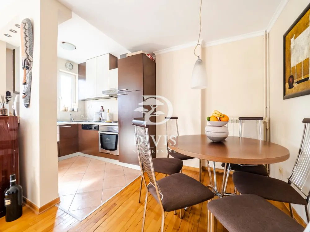 Prodaja, trosoban stan, 68m², Profesorska Kolonija, Palilula Sve Podlokacije