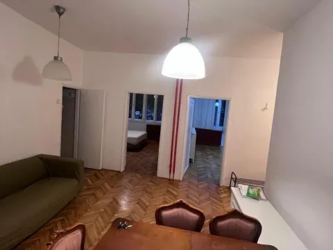 Izdavanje, trosoban stan, 55m², Savski Venac, Beograd - image 3