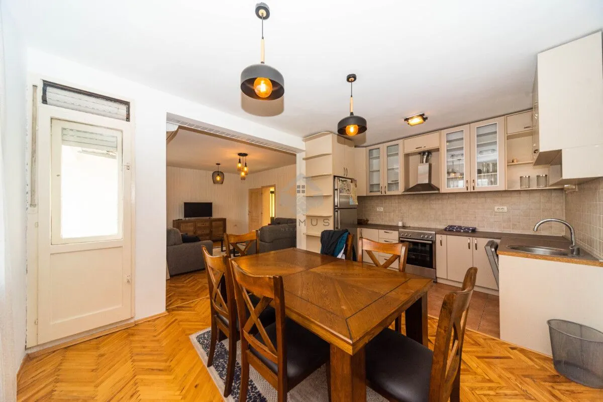 Rent, two bedroom apartment, 108m², Stari Aerodrom, Podgorica