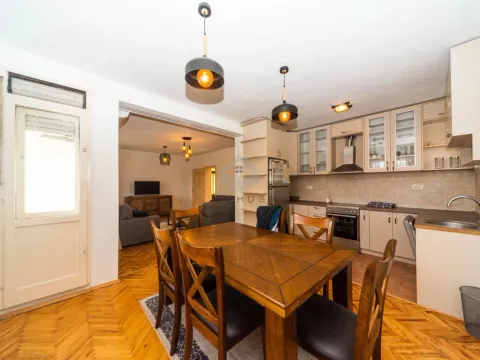 Rent, two bedroom apartment, 108m², Stari Aerodrom, Podgorica - image 5