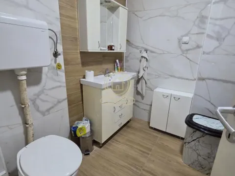 Prodaja, trosoban stan, 73m², Medijana, Niš - image 9