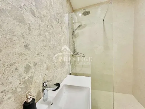 Izdavanje, dvosoban stan, 108m², Central Point, Podgorica - image 6