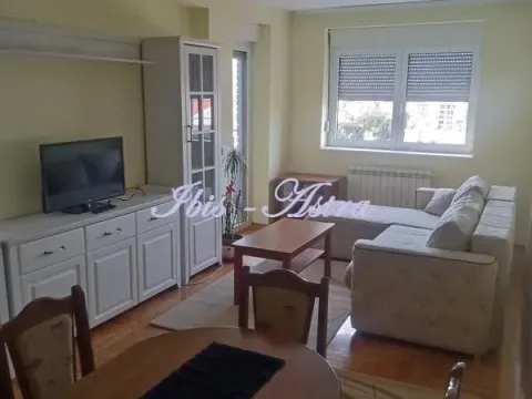 Rent, two bedroom apartment, 55m², Đeram Pijaca, Beograd - image 1