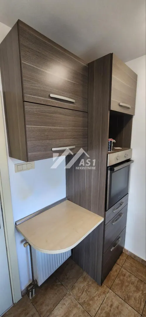 Izdavanje, dvosoban stan, 51m², Banatić, Novi Sad Sve Podlokacije