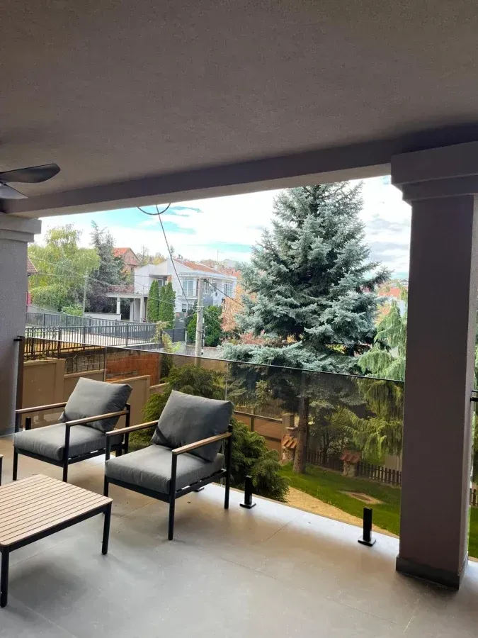 Izdavanje, kuća, 250m², Višnjička Banja, Palilula Sve Podlokacije