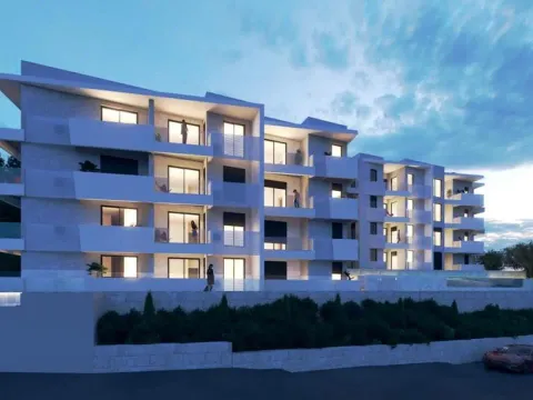 Sale, one bedroom apartment, 50m², Petrovac, Budva - image 2