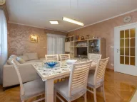 Izdavanje, dvosoban stan, 88m², City Kvart, Podgorica - image 1