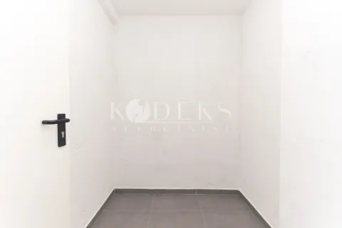 Izdavanje, dvosoban stan, 65m², Stari Aerodrom, Podgorica - image 14