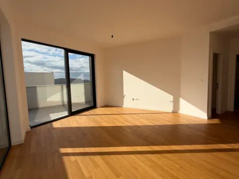 Prodaja, jednosoban stan, 67m², Bečići, Budva - image 3