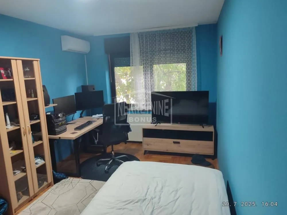 Prodaja, kuća, 160m², Kertvaroš, Subotica