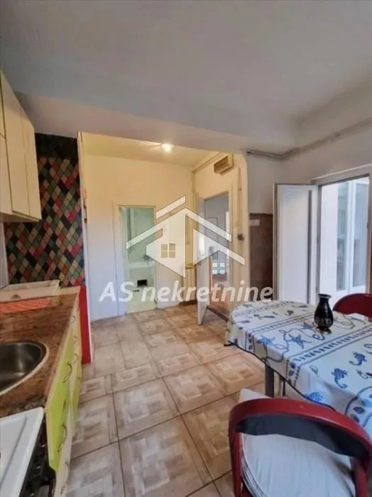 Rent, three bedroom apartment, 70m², Palilula Sve Podlokacije, Beograd