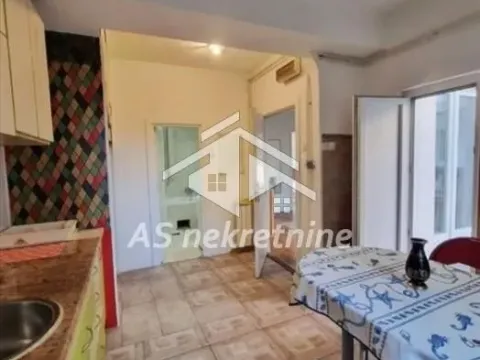 Rent, three bedroom apartment, 70m², Palilula Sve Podlokacije, Beograd - image 5