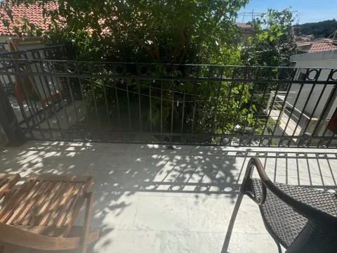 Sale, two bedroom apartment, 52m², Petrovac, Budva - image 1