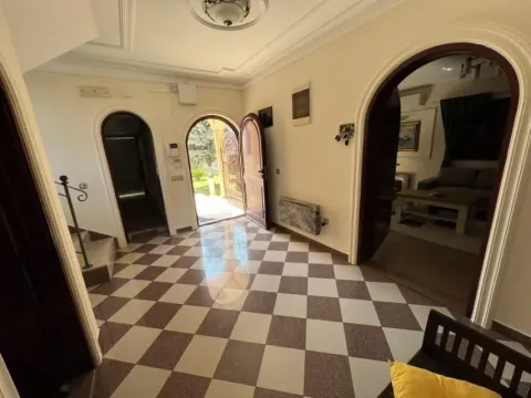 Rent, house, 250m², Donja Gorica, Podgorica - image 18