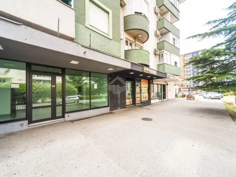 Rent, office space, 38m², Stari Aerodrom, Podgorica - image 6