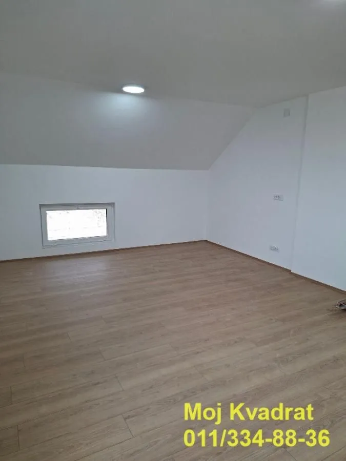 Prodaja, trosoban stan, 66m², Dobanovci, Surčin