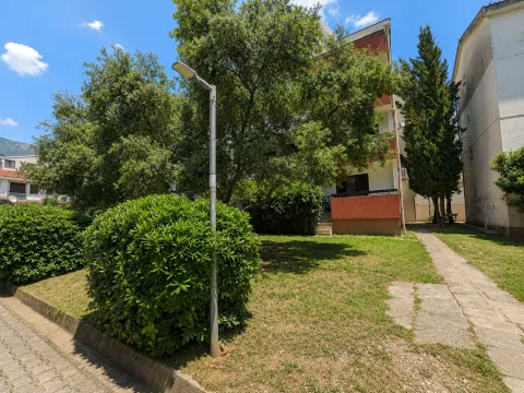 Rent, two bedroom apartment, 52m², Dubovica, Budva - image 18