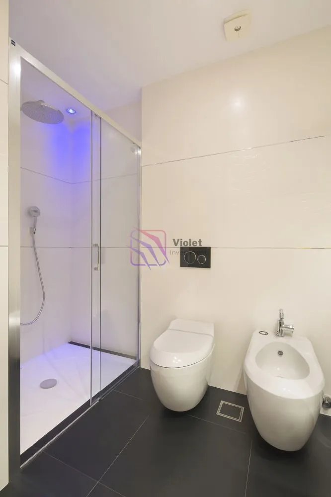 Prodaja, dvosoban stan, 108m², Centar, Budva