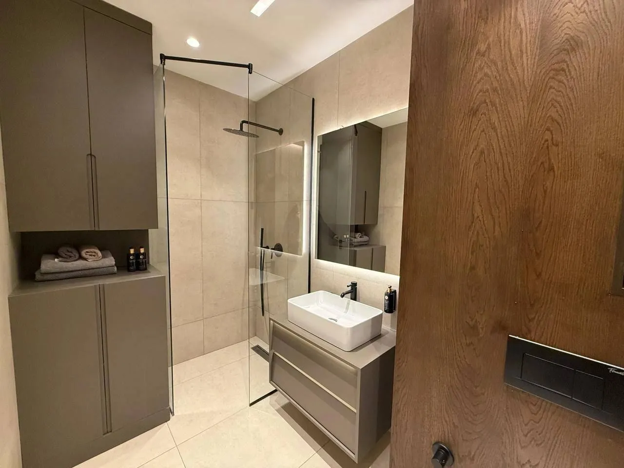 Sale, one bedroom apartment, 49m², Bečići, Budva