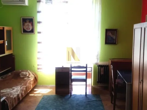 Izdavanje, jednosoban stan, 28m², Centar, Novi Sad