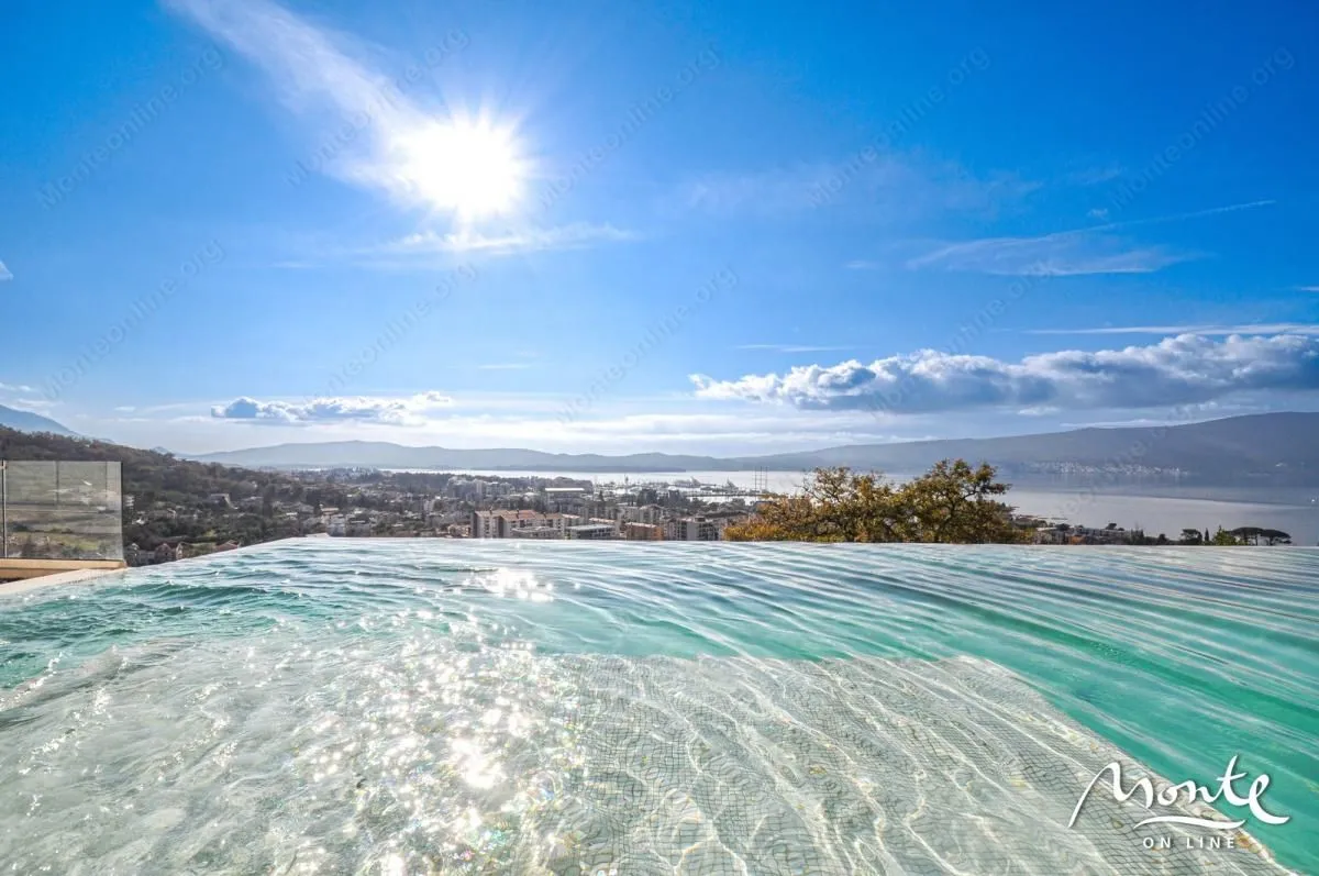 Prodaja, kuća, 791m², Donja Lastva, Tivat