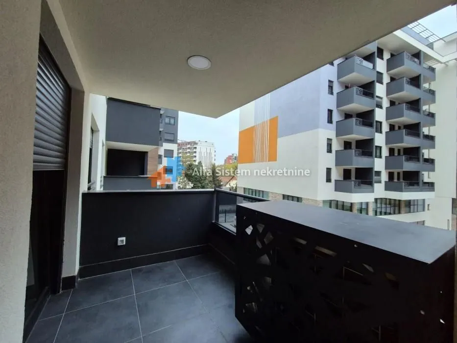 Izdavanje, trosoban stan, 95m², Trošarina, Voždovac Sve Podlokacije