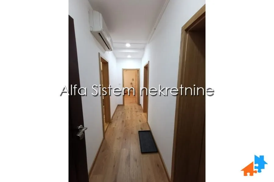 Izdavanje, trosoban stan, 90m², Stari Grad, Beograd