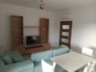 Izdavanje, dvosoban stan, 120m², Radanovići, Kotor