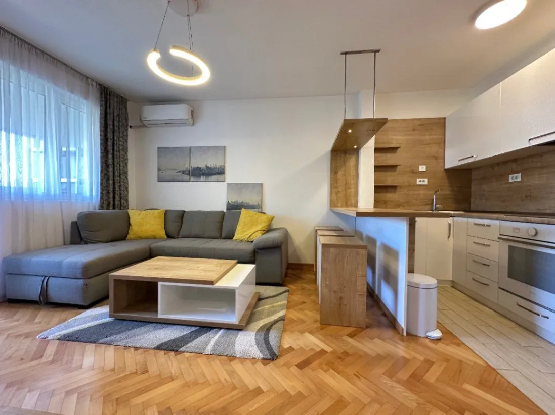 Prodaja, jednosoban stan, 43m², Preko Morače, Podgorica