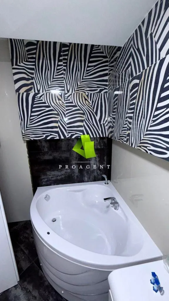Sale, four bedroom apartment, 156m², Palilula, Niš
