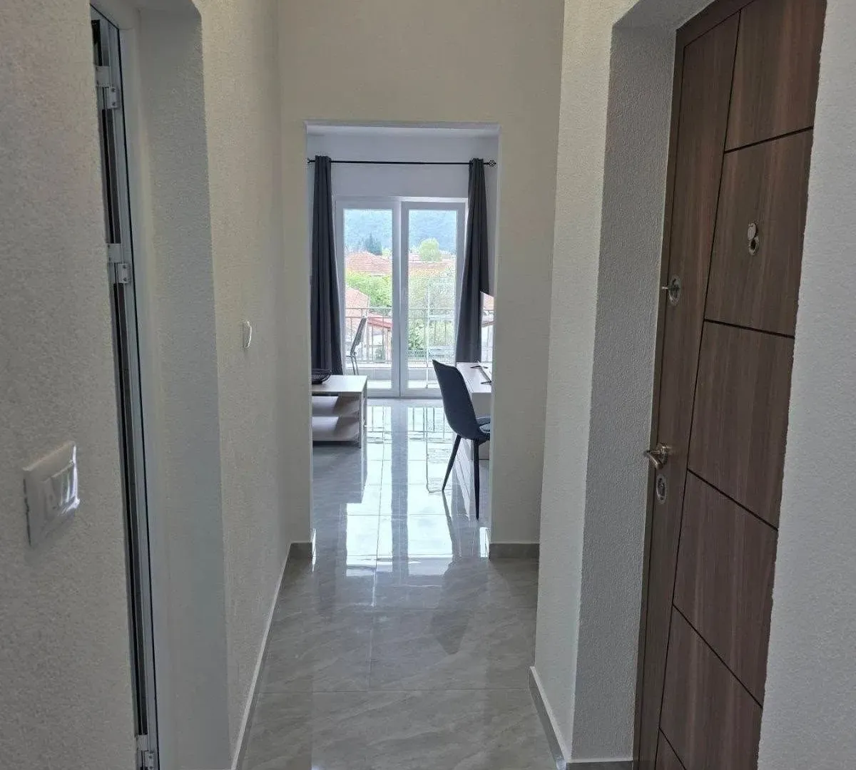 Izdavanje, jednosoban stan, 45m², Bjeliši, Bar