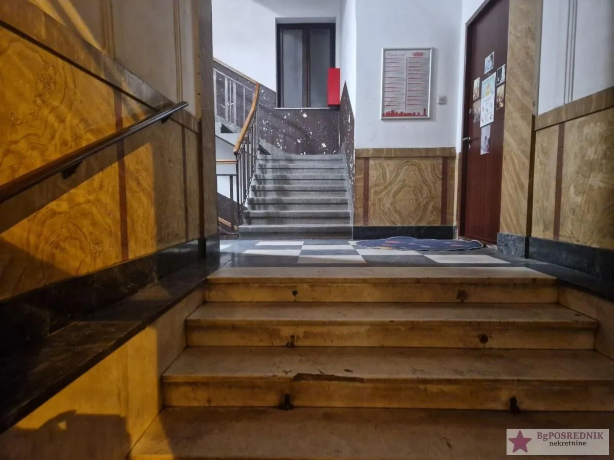 Prodaja, dvosoban stan, 56m², Kalenić Pijaca, Vračar Sve Podlokacije