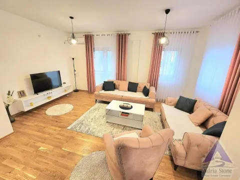 Prodaja, dvosoban stan, 85m², Velji Vinogradi, Budva