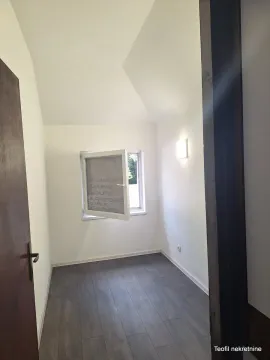 Rent, office space, 38m², Zemun Sve Podlokacije, Beograd - image 12