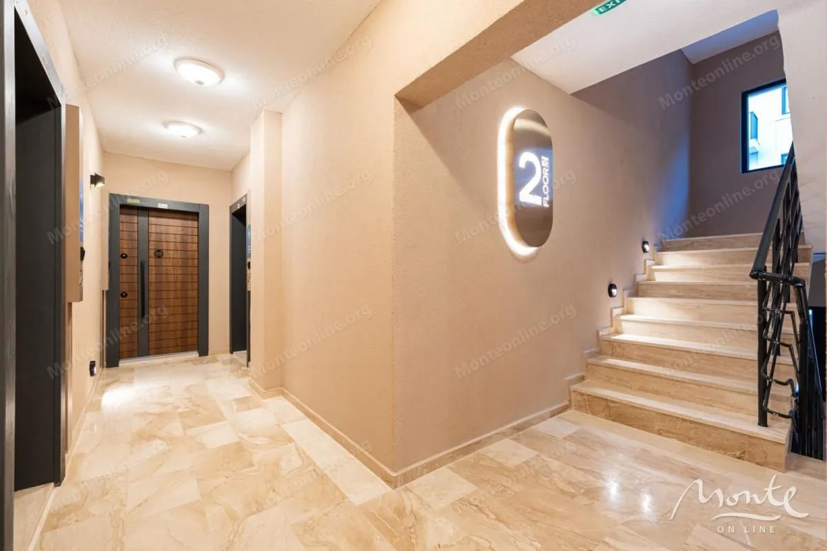 Prodaja, jednosoban stan, 36m², Podkošljun, Budva
