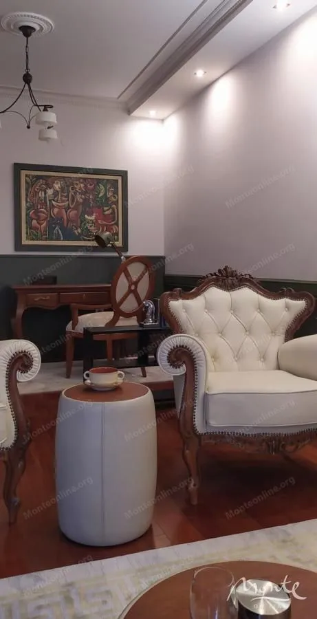 Sale, apartment, 104m², Centar, Bar