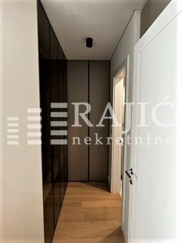 Rent, two bedroom apartment, 60m², Stari Merkator, Novi Beograd Sve Podlokacije