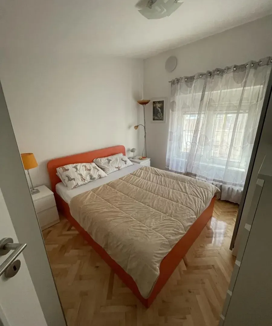Prodaja, trosoban stan, 95m², Centar, Novi Sad
