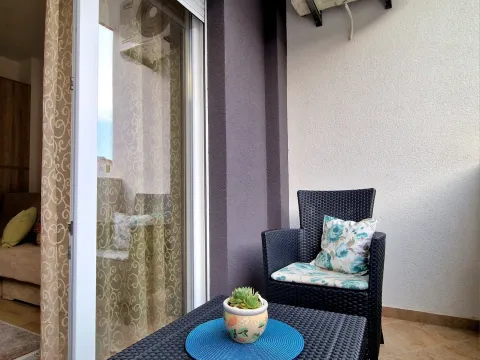 Izdavanje, garsonjera, 34m², Budva, Crna Gora - image 6