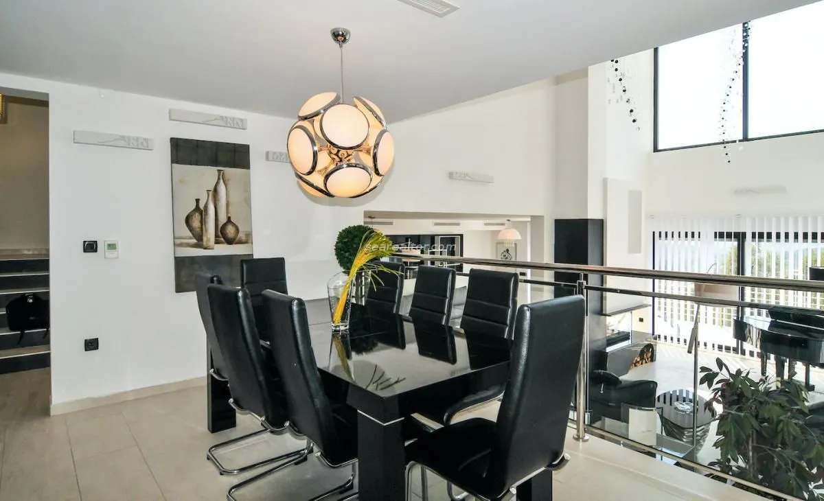 Prodaja, kuća, 390m², Mrčevac, Tivat