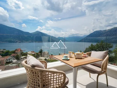 Sale, house, 412m², Dobrota, Kotor - image 20