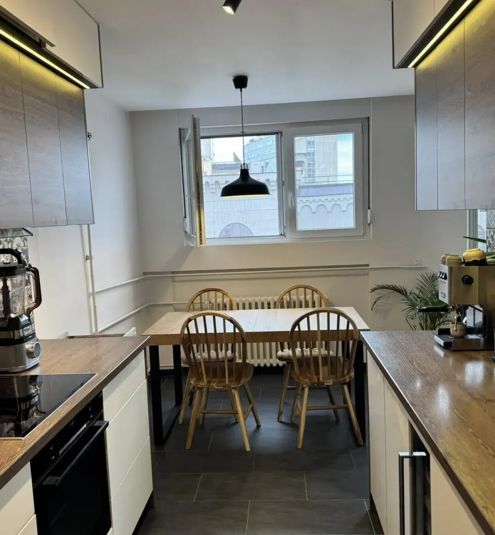 Izdavanje, trosoban stan, 75m², Vračar Hram, Vračar Sve Podlokacije