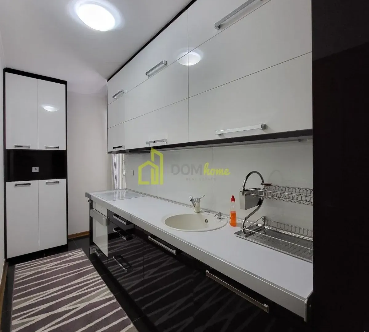 Izdavanje, dvosoban stan, 85m², Preko Morače, Podgorica